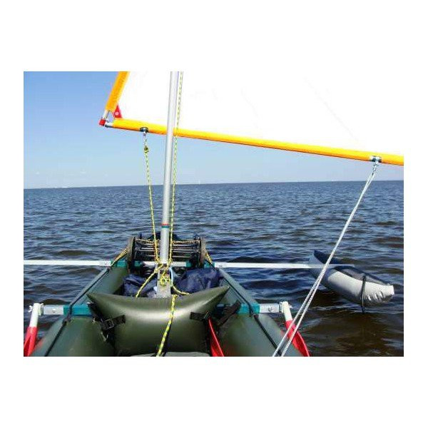 Мачта с креплением на надувной байдарке